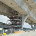 Porównanie betonu drogowo-mostowego z betonem towarowym